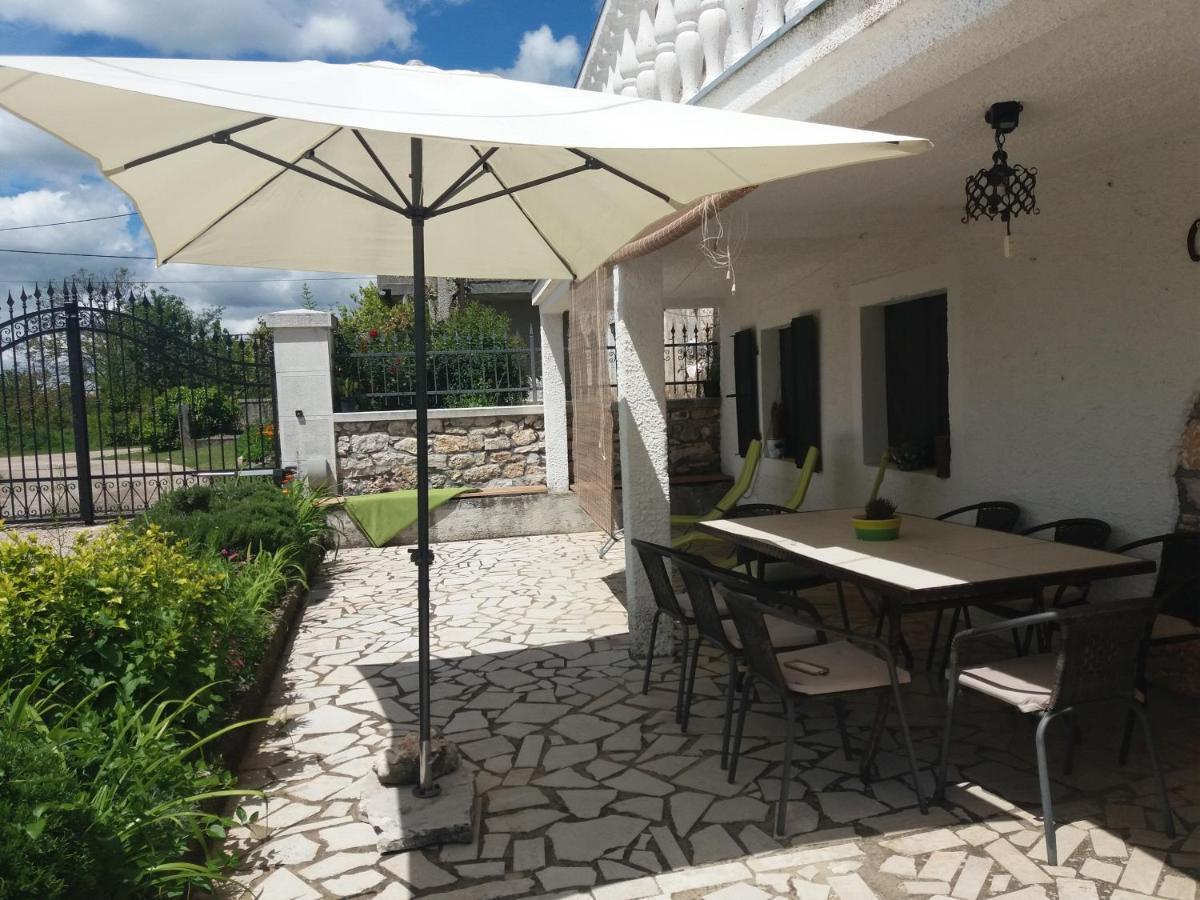 ホテル Casa Irma Žminj エクステリア 写真